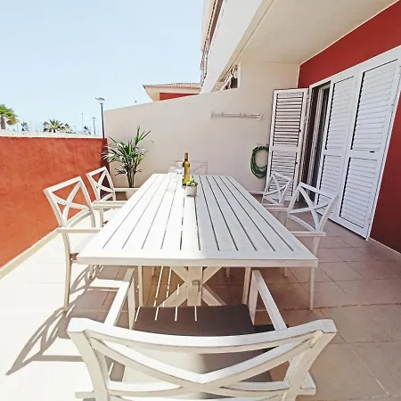 Appartamento Luxury Family Metres From Beach And Wifi Güimar