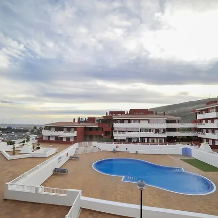 Luxury Family Metres From Beach And Wifi